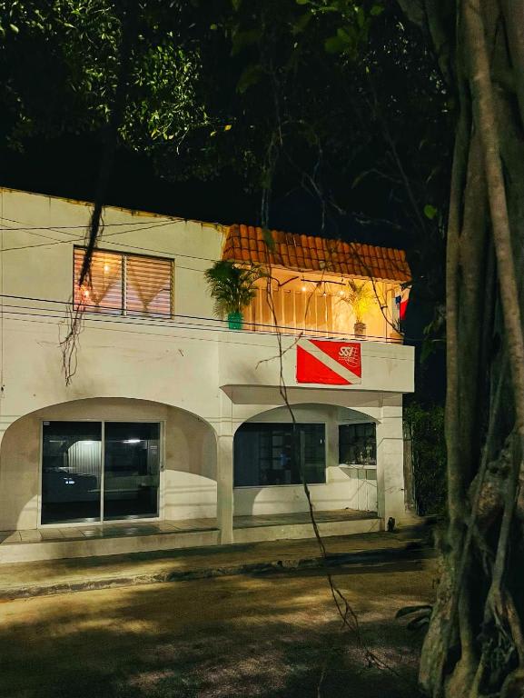 Mi Refugio Dive House photo 1