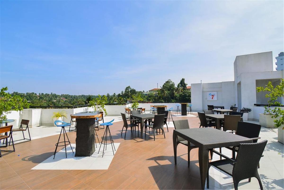 Saninro Residences & Food Court photo 2