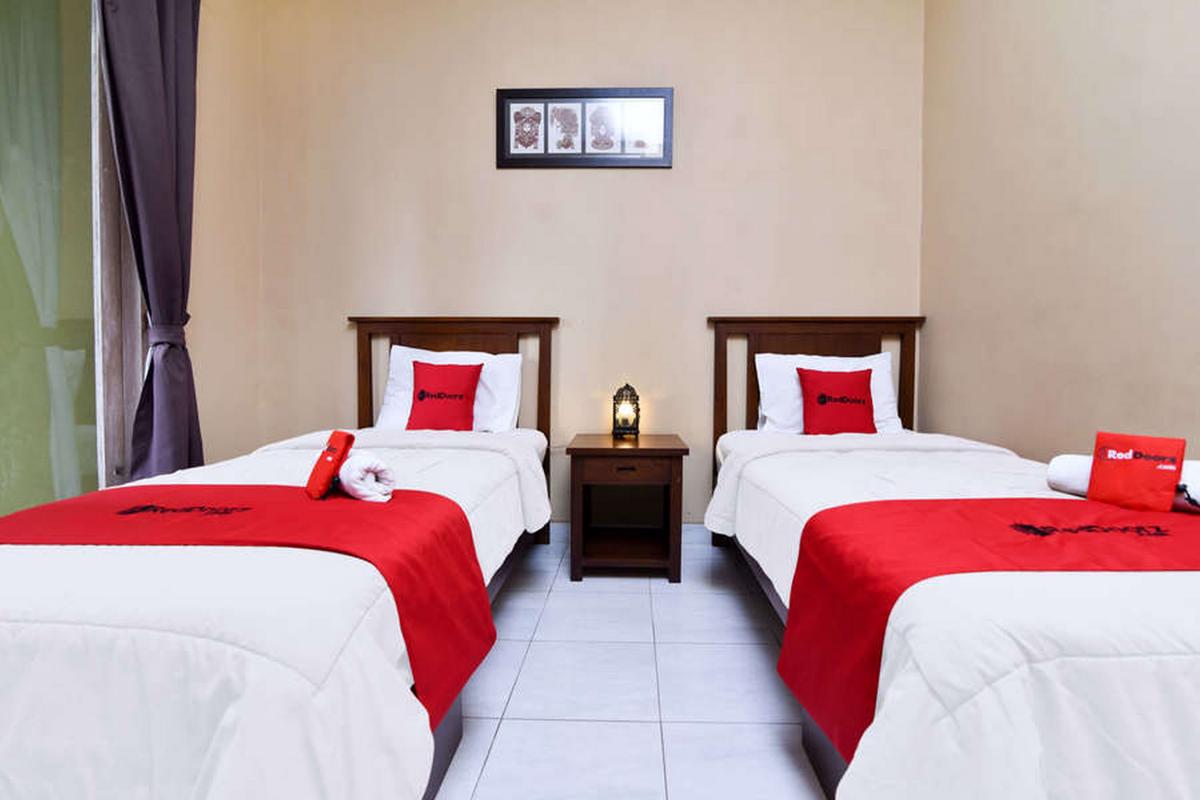 RedDoorz near Pantai Sanur Bali photo 2