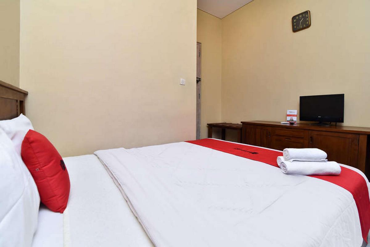 RedDoorz near Pantai Sanur Bali photo 3
