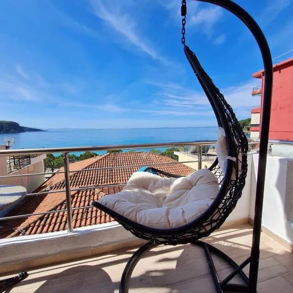 Himara Downtown Hostel photo 5
