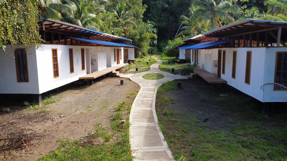 Pacific Waves Hostel & Surf photo 3