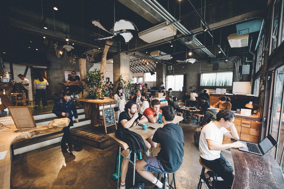 Nui. Hostel & Bar Lounge photo 1