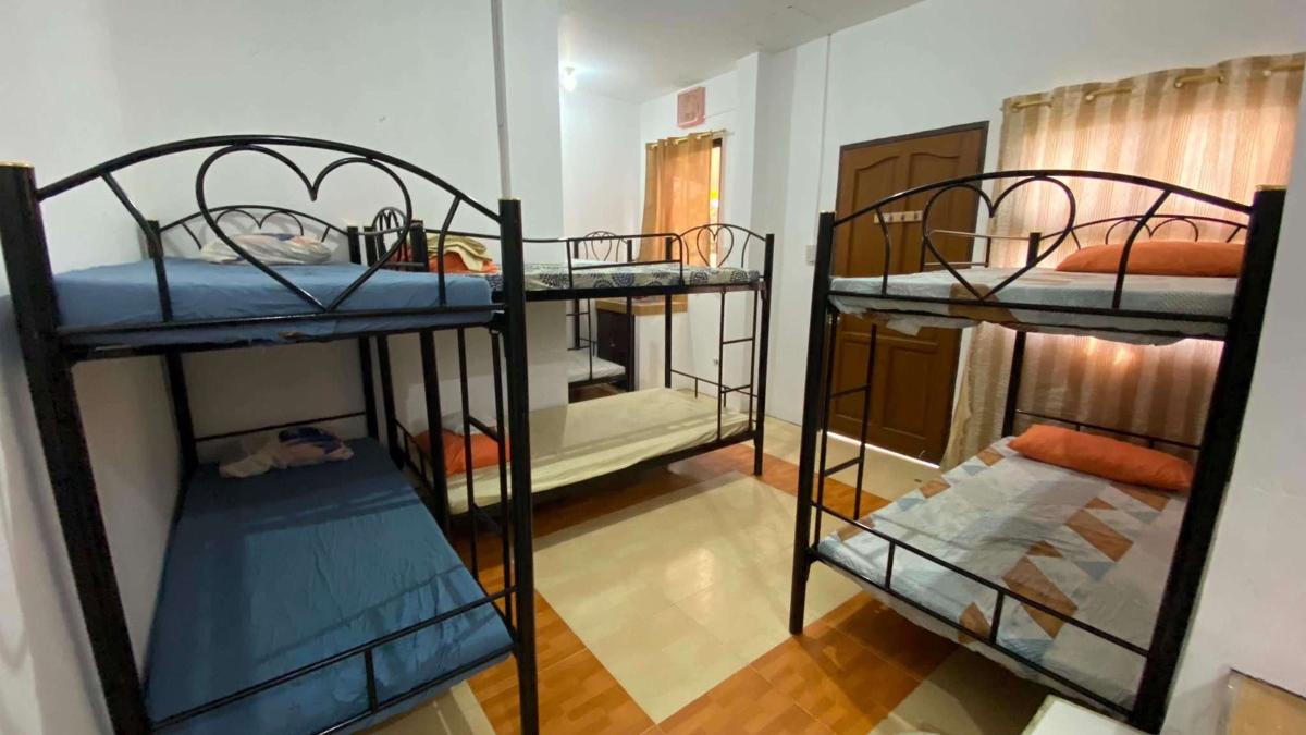 Hilltop Apartments photo 3