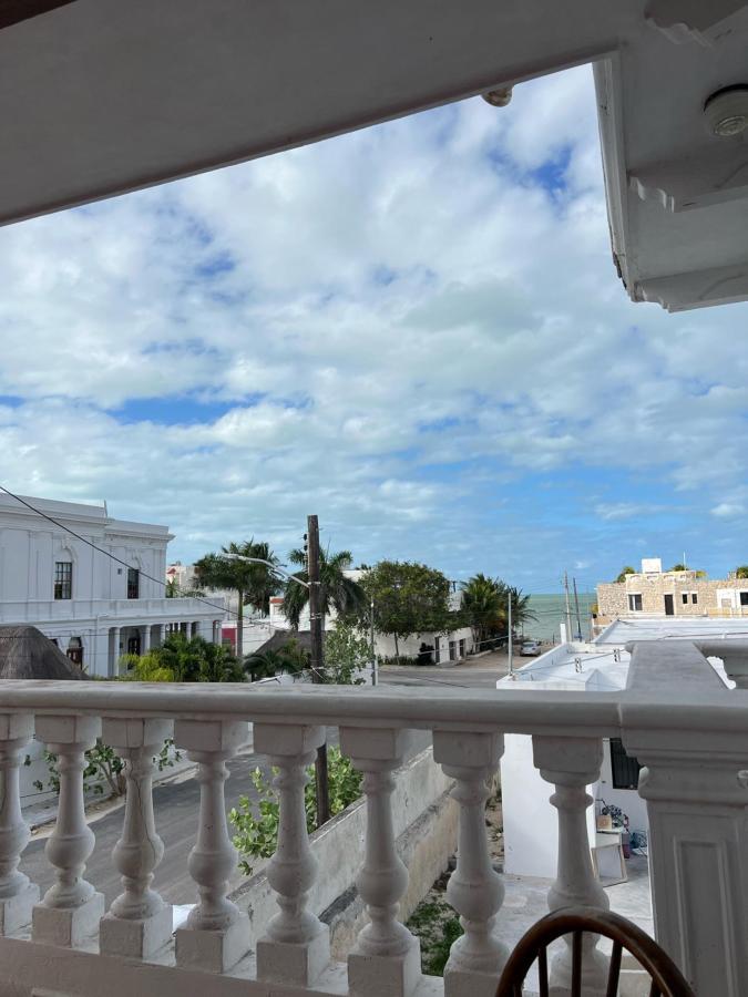 Jacque's Beachside Hostel photo 6