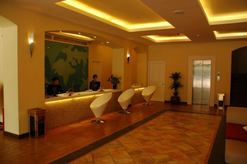 Green Oasis Hotel photo 3