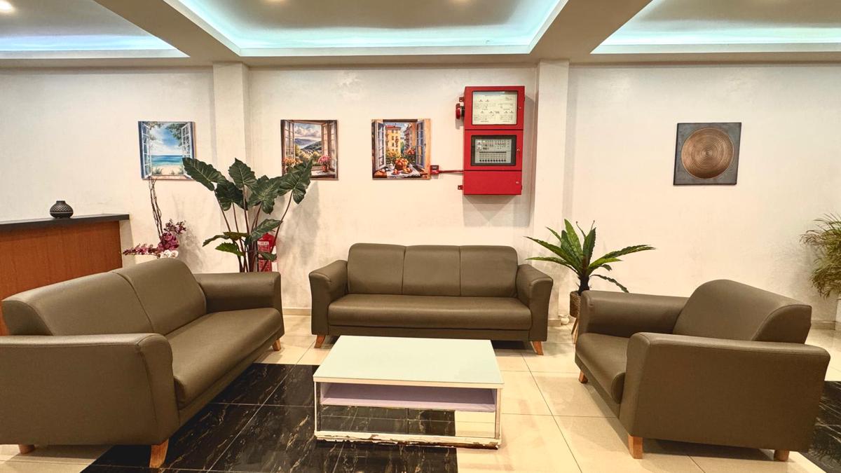 Lawten Hotel - Near Jonker Street photo 4
