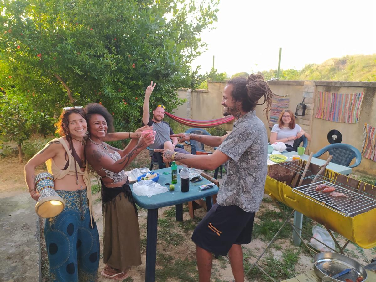 Pinwheel Hostel Vlora & Rooftop Bar photo 2