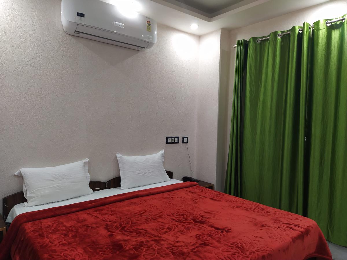 Hotel The Raja Palace photo 4