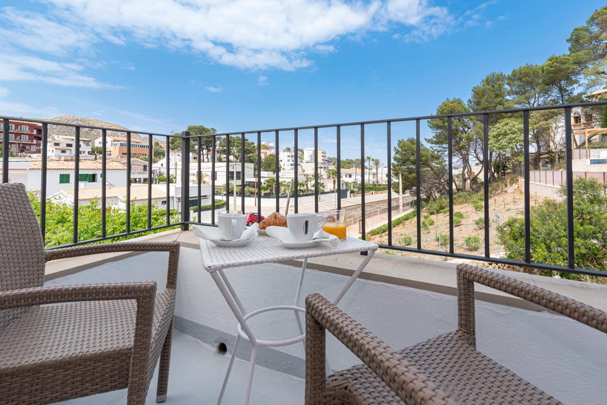 Boutique Hostal Oriola photo 4