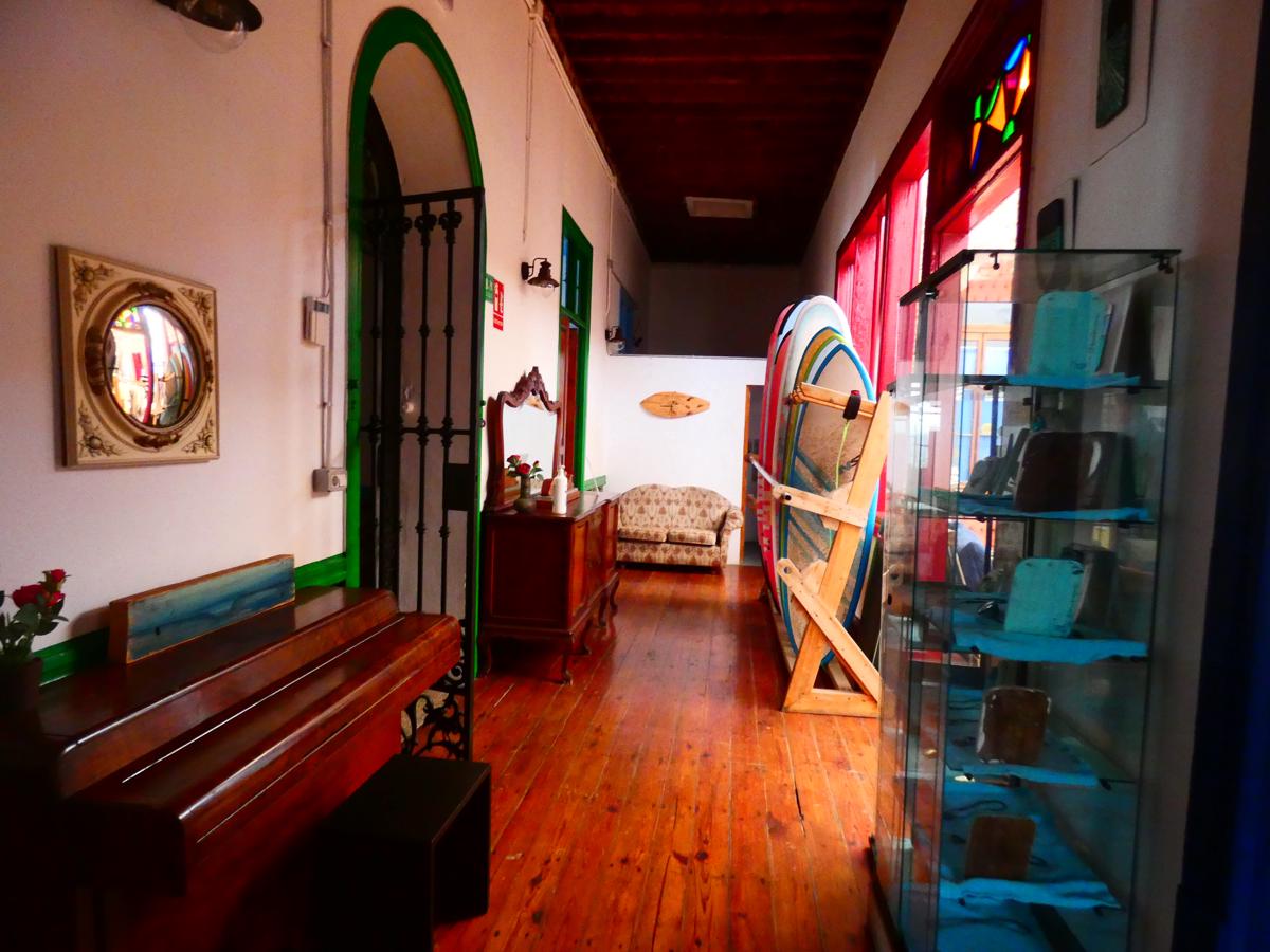 Atlantis Surf Hostel photo 2