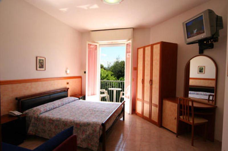 Hotel Parigi photo 2