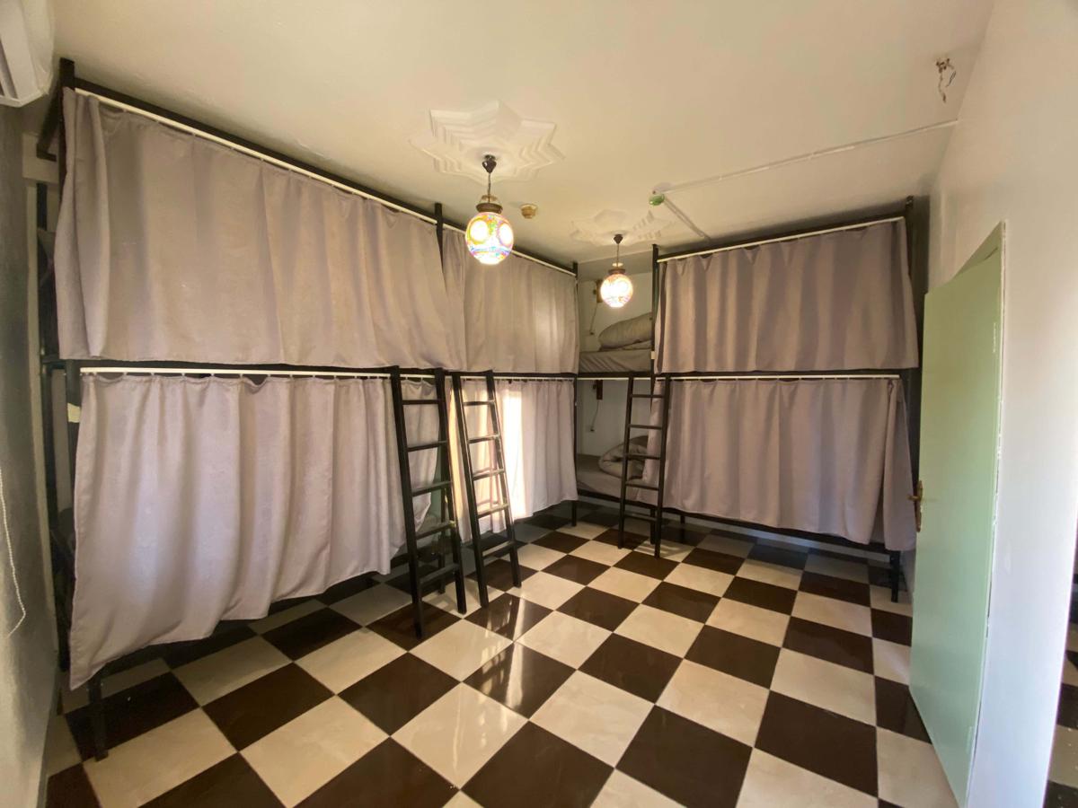 Friends Oasis Hostel photo 2