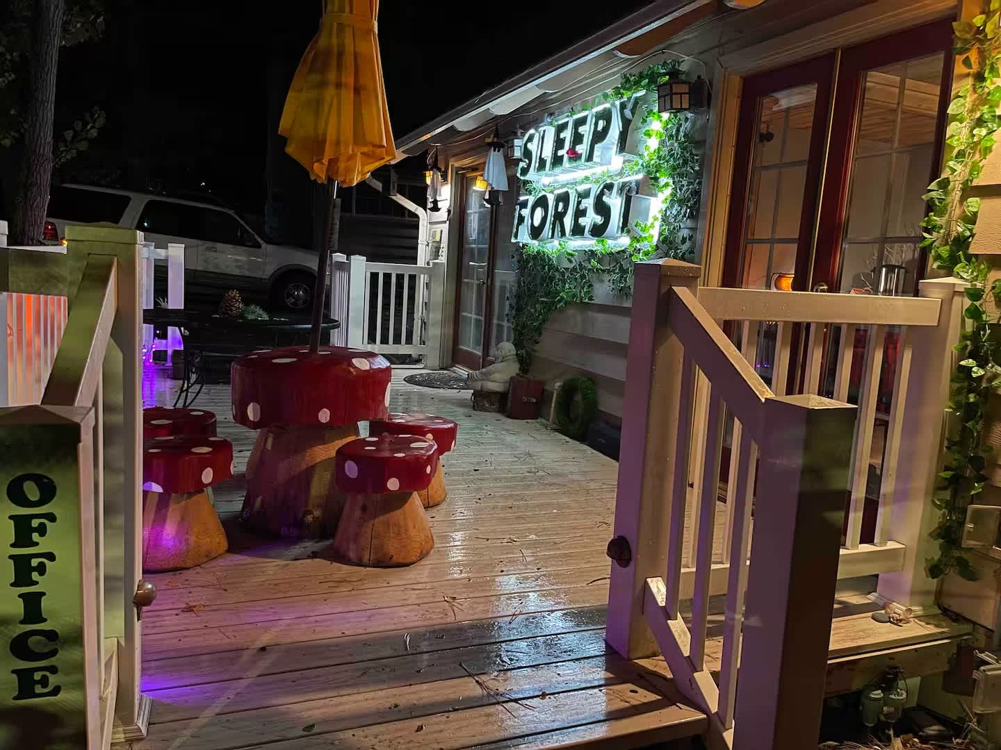 Sleepy Forest Hostel photo 2