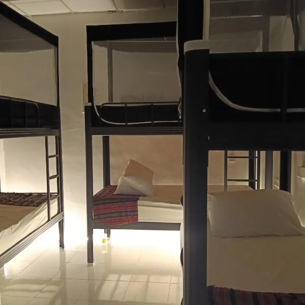 The Crowded House Backpackers Hostel photo 5