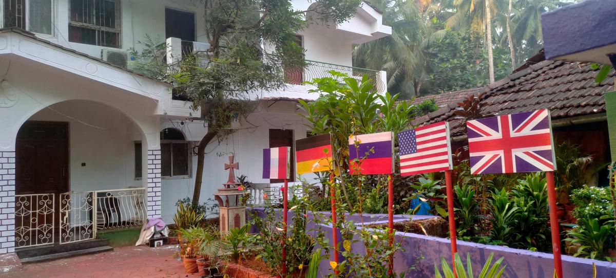 Jes Hostel Majorda photo 4