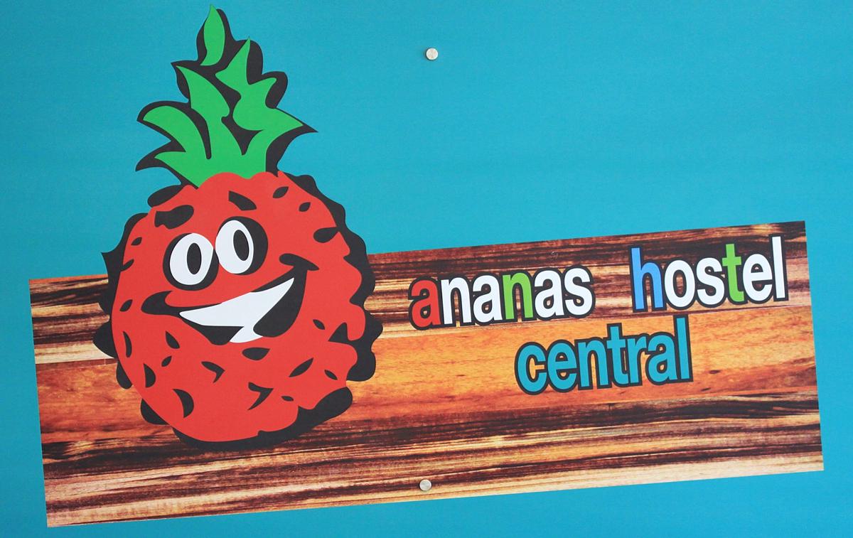 Ananas Central Phuket Hostel photo 4