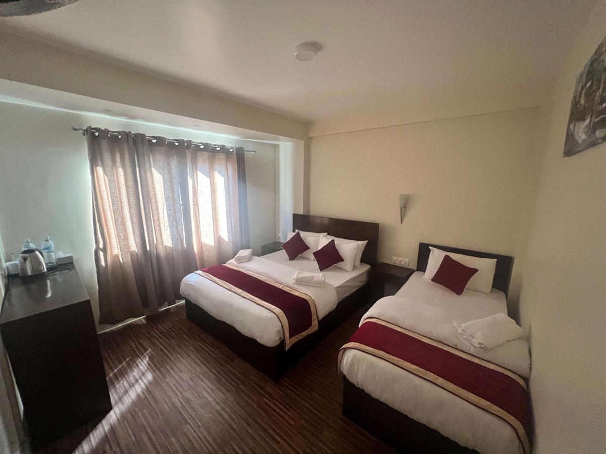 Hotel Down To Earth photo 3