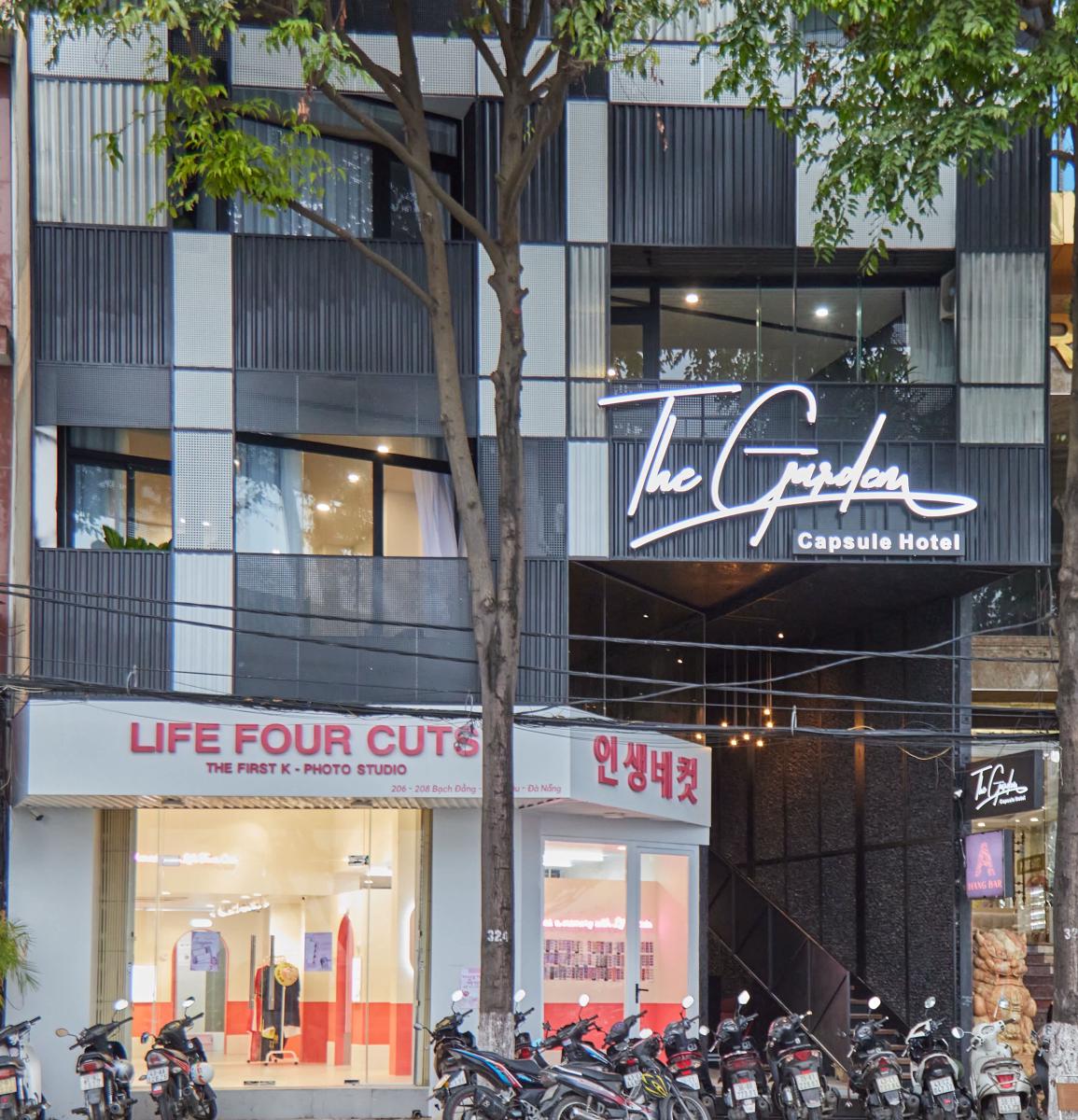 The Garden Capsule Hotel photo 1