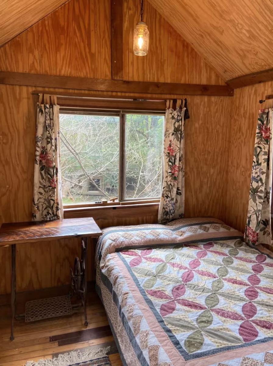 Standing Bear Farm Hostel photo 5