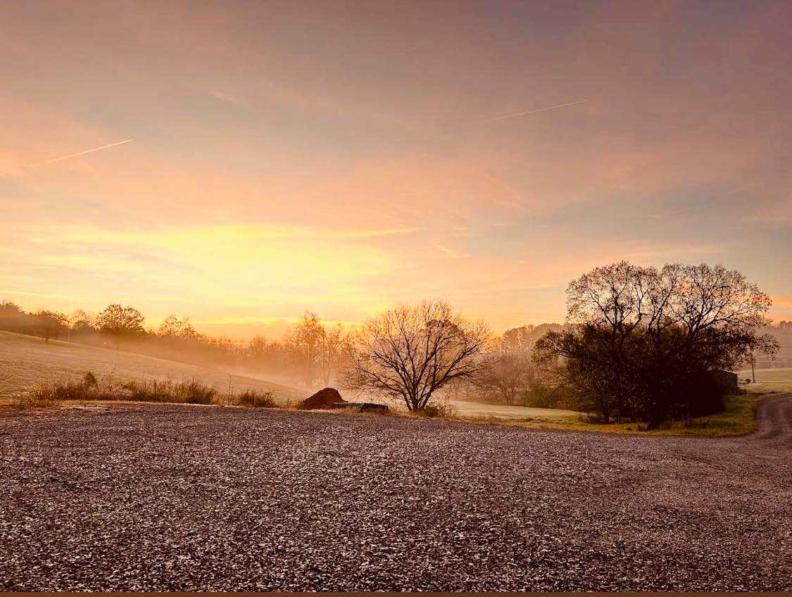 Red Brick Ranch: The Gathering Loft photo 2