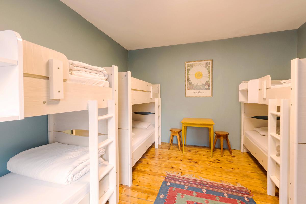 Cheers Midtown Hostel photo 4