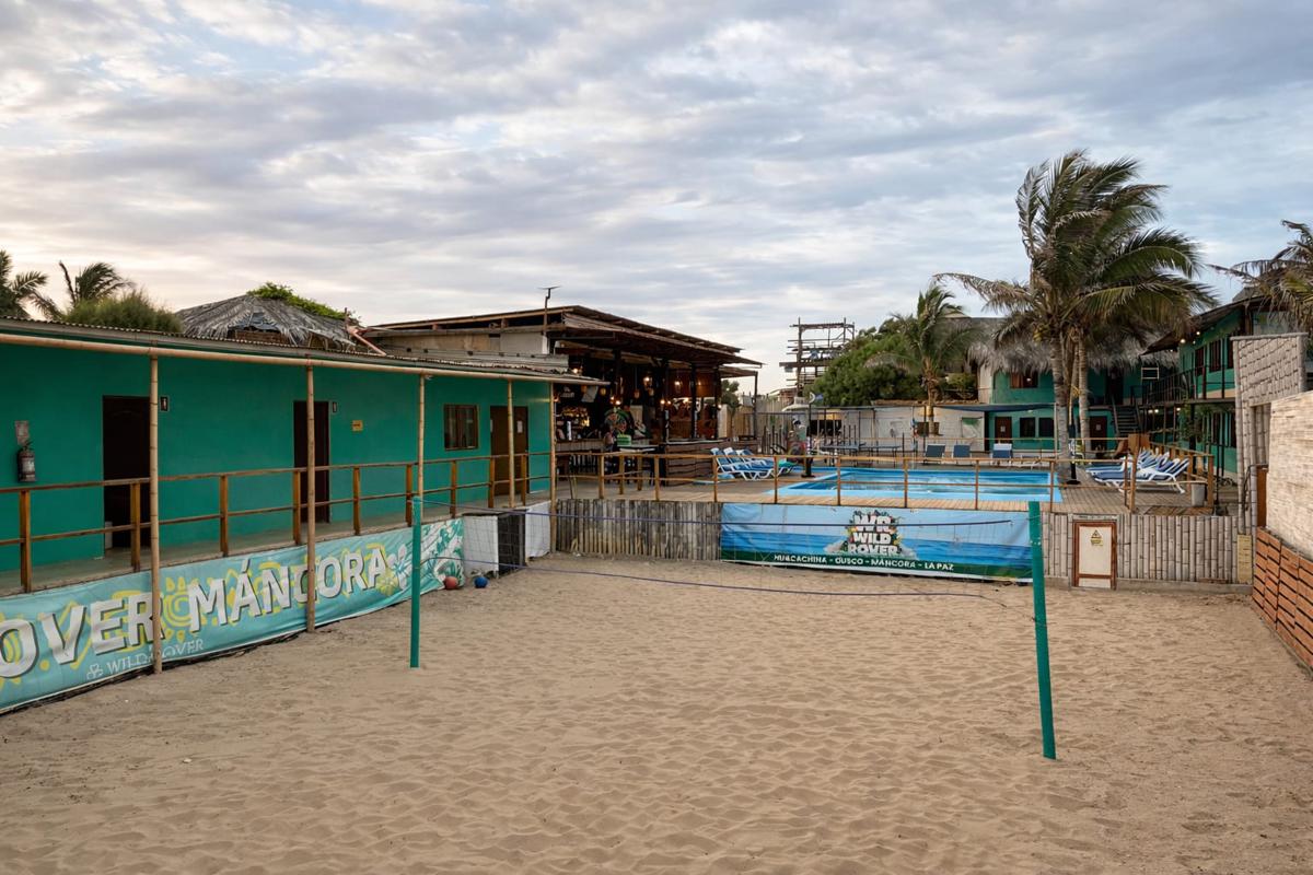 Wild Rover Beach Mancora photo 3