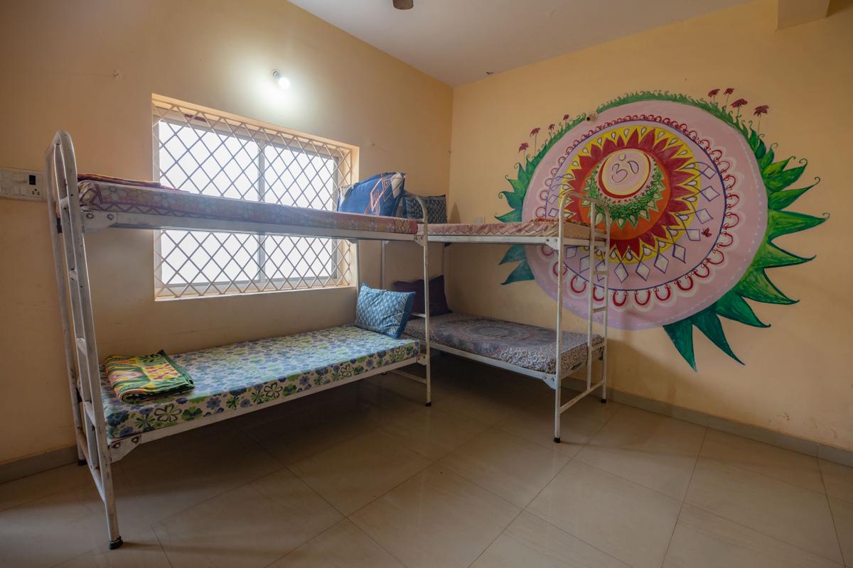 Page 3 hostel Anjuna photo 4