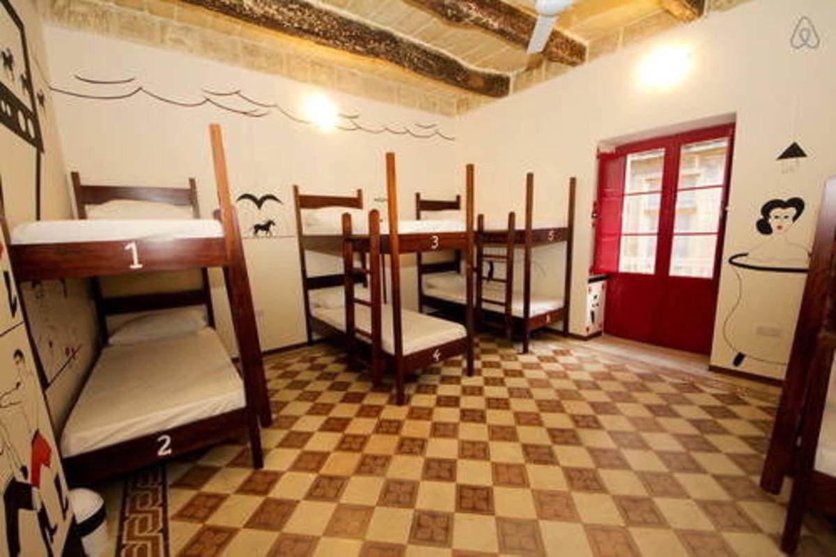 Dormitory by Vallettastay photo 2