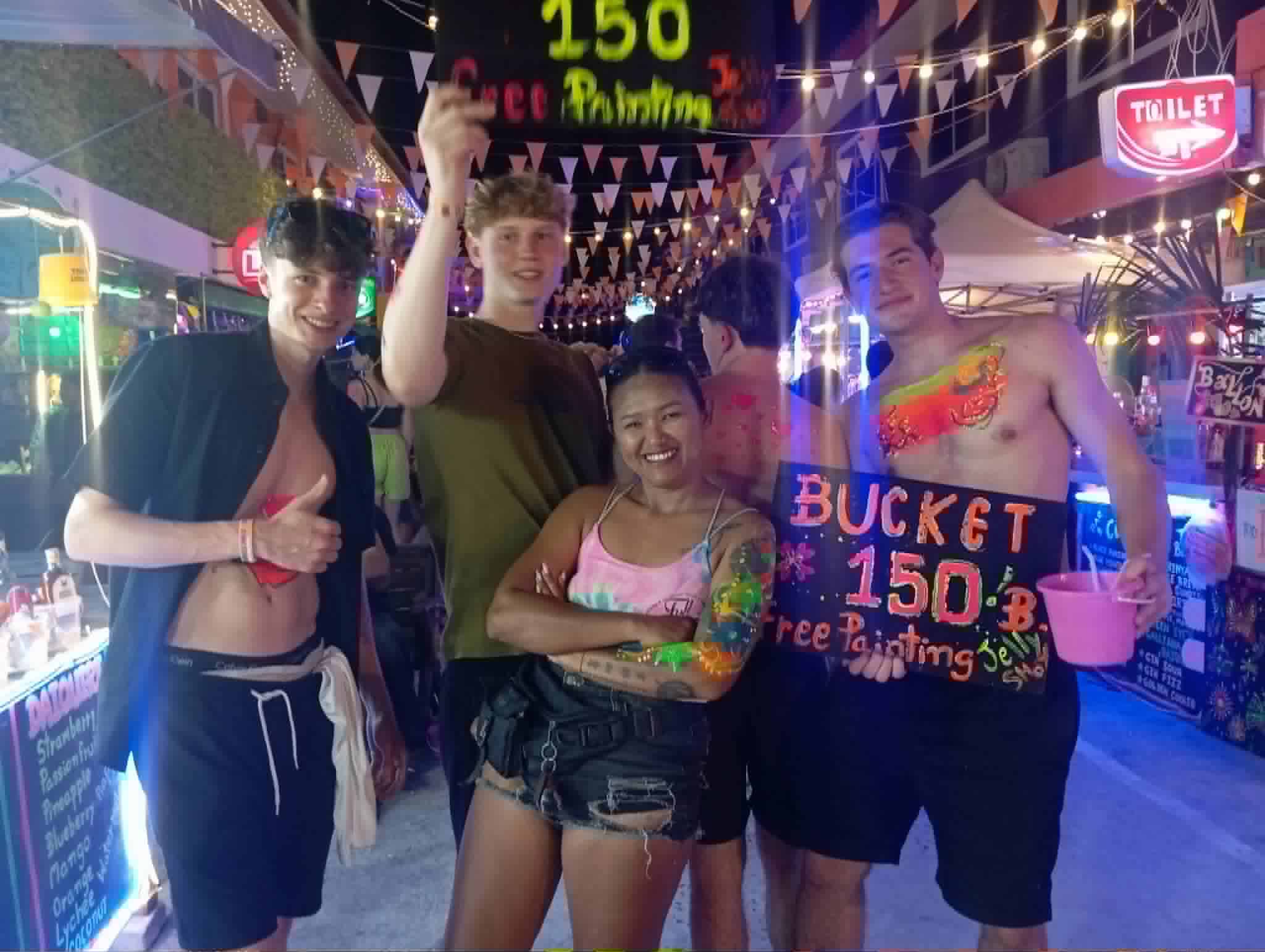 2D Hostel and Bar photo 1