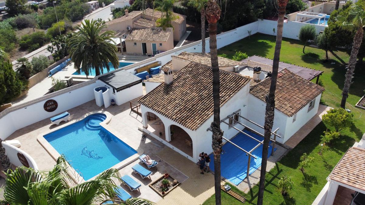 Zenia Hostel photo 1