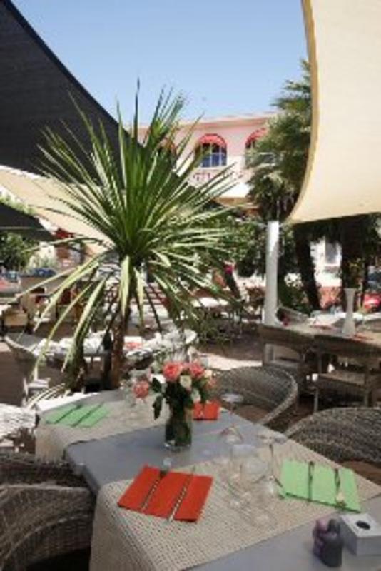 Adonis Sanary Grand Hôtel Des Bains photo 3