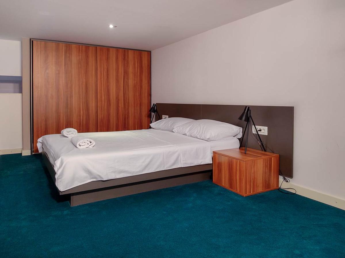 Main Square Hostel Apartments photo 3