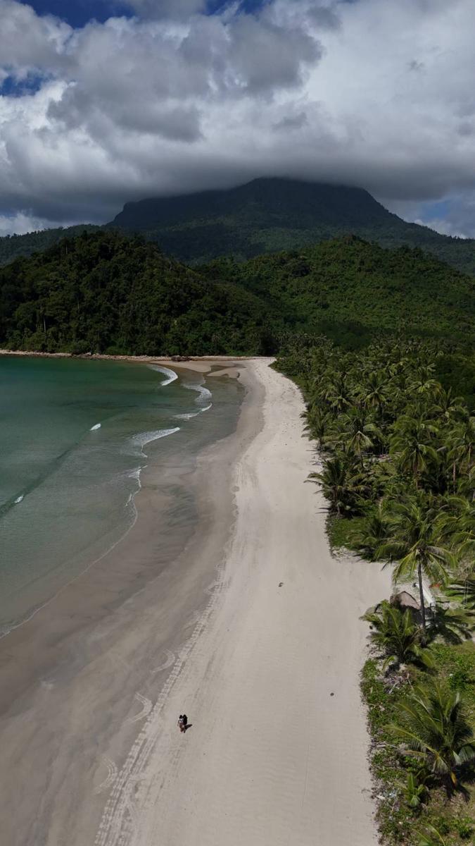 Binga Beach Resort photo 3