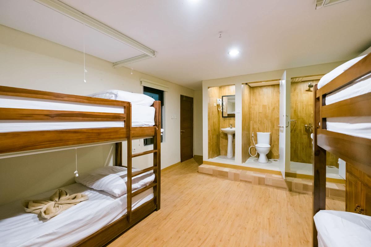 Caroline Hostel photo 2