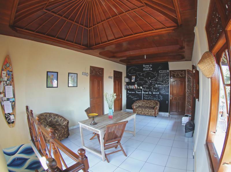 Surfers House photo 2