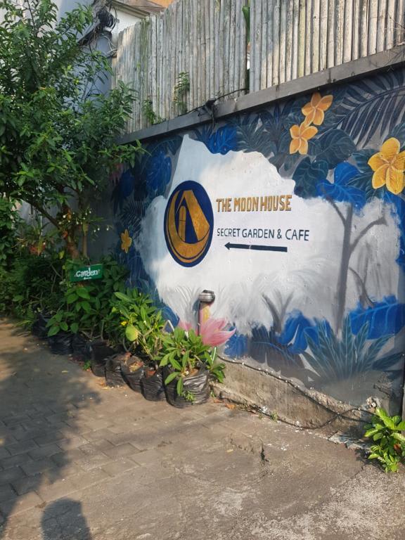 The Moon House for Entrepreneurs photo 3