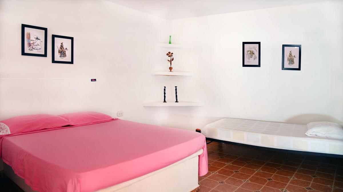 Hostal Dumbira photo 3