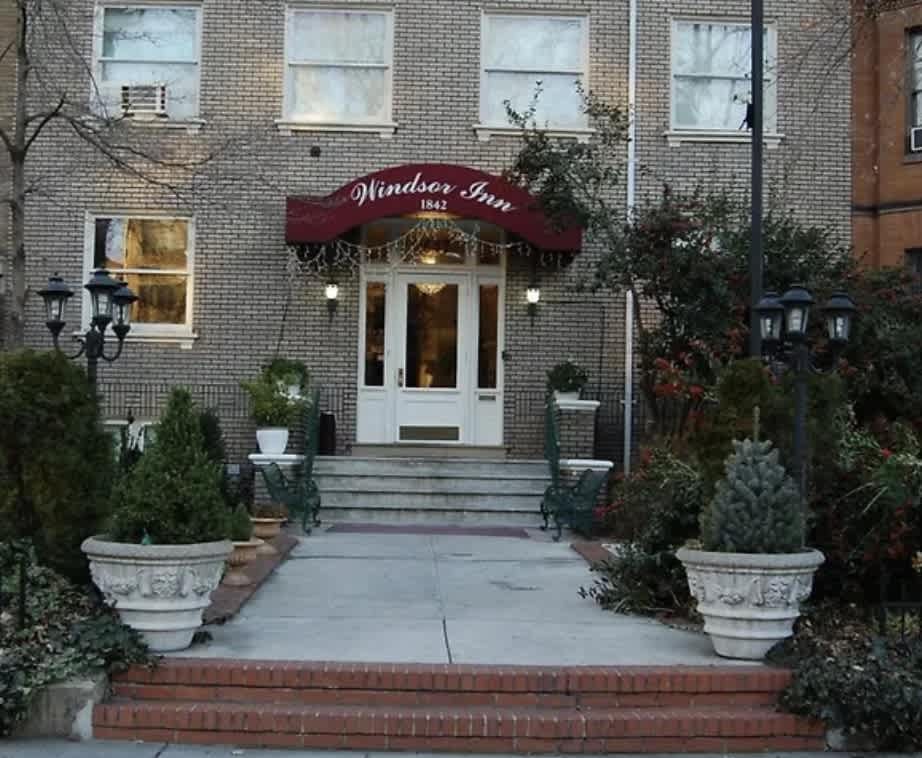 Windsor Inn Hotel photo 2