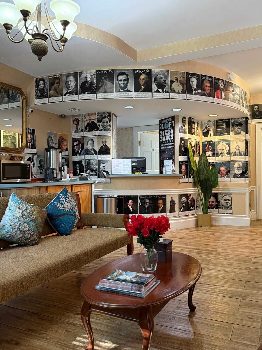Windsor Inn Hotel photo 4