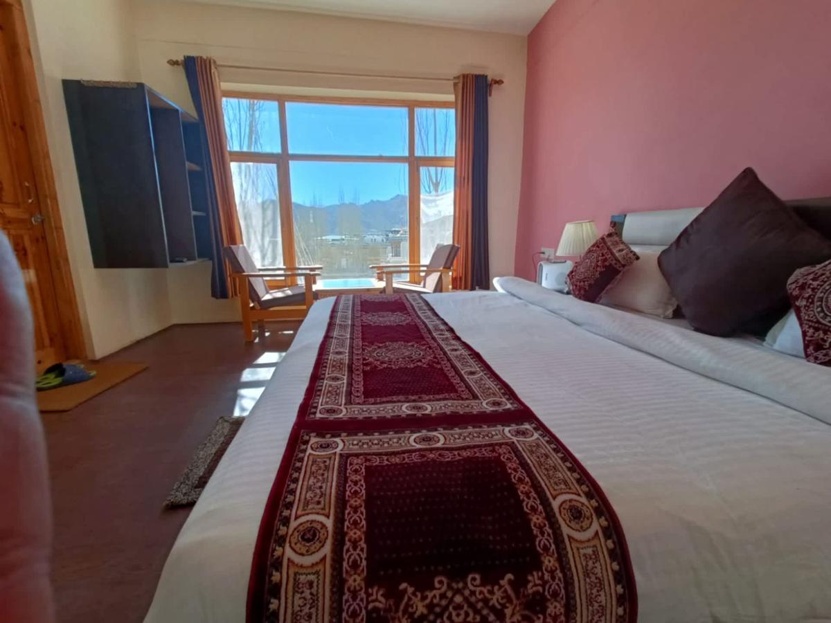 Hotel Malik Residency photo 2