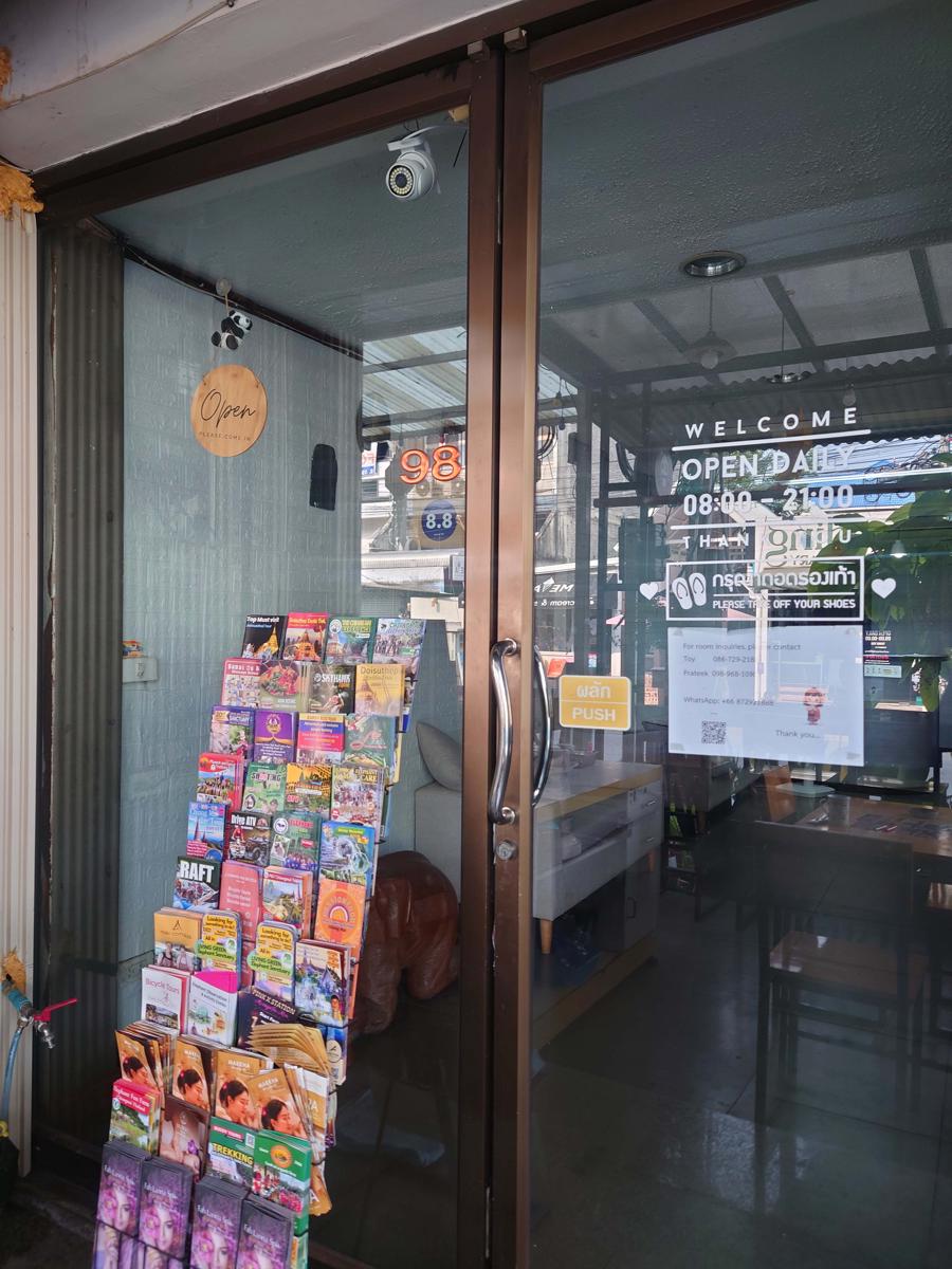 J Cafe & Hostel photo 3