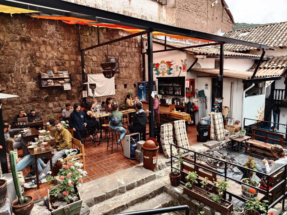 Intro Hostels Cusco photo 1