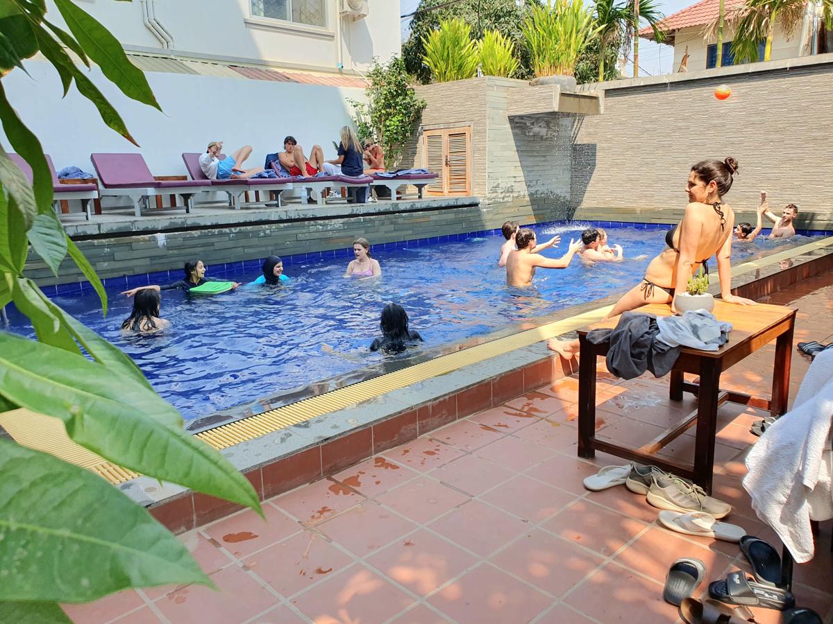 Darling Pub Hostel photo 2