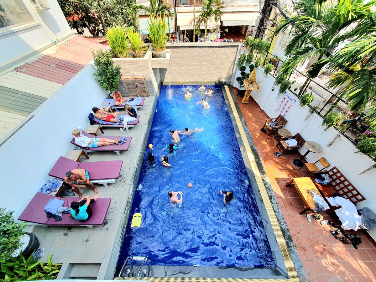 Darling Pub Hostel photo 3