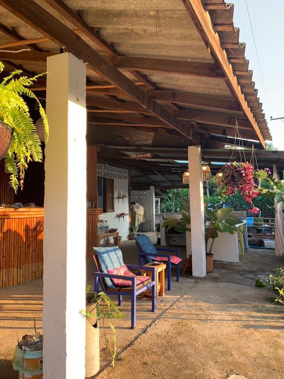 Ka Prao Kai Hostel photo 4