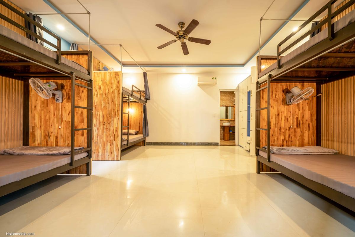 Riverside Dorm and Restaurant photo 3