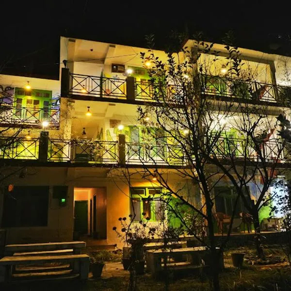 Tiny spot hostel photo 5