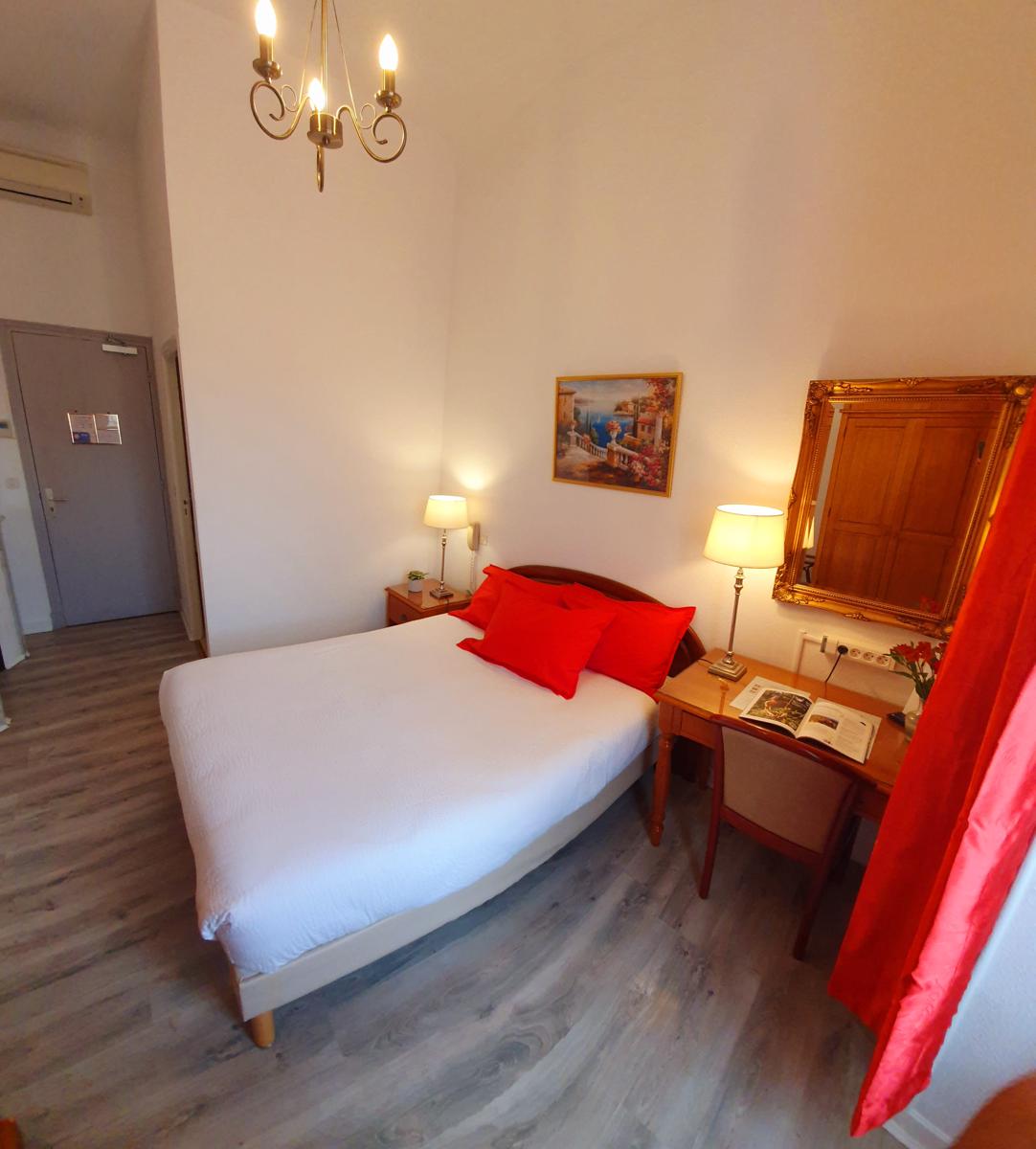 Hotel Richelieu photo 2