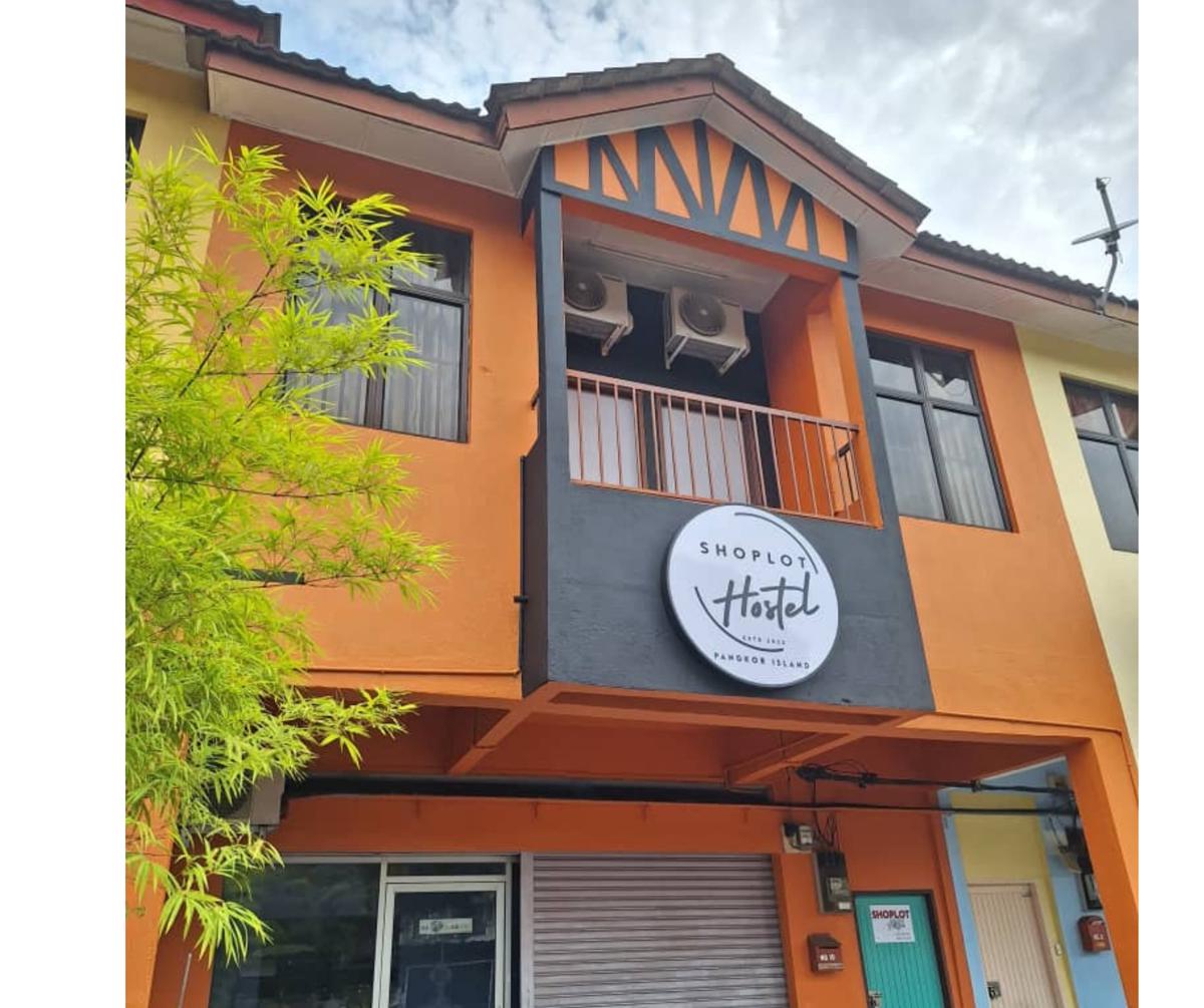 Shoplot Hostel Pangkor photo 1